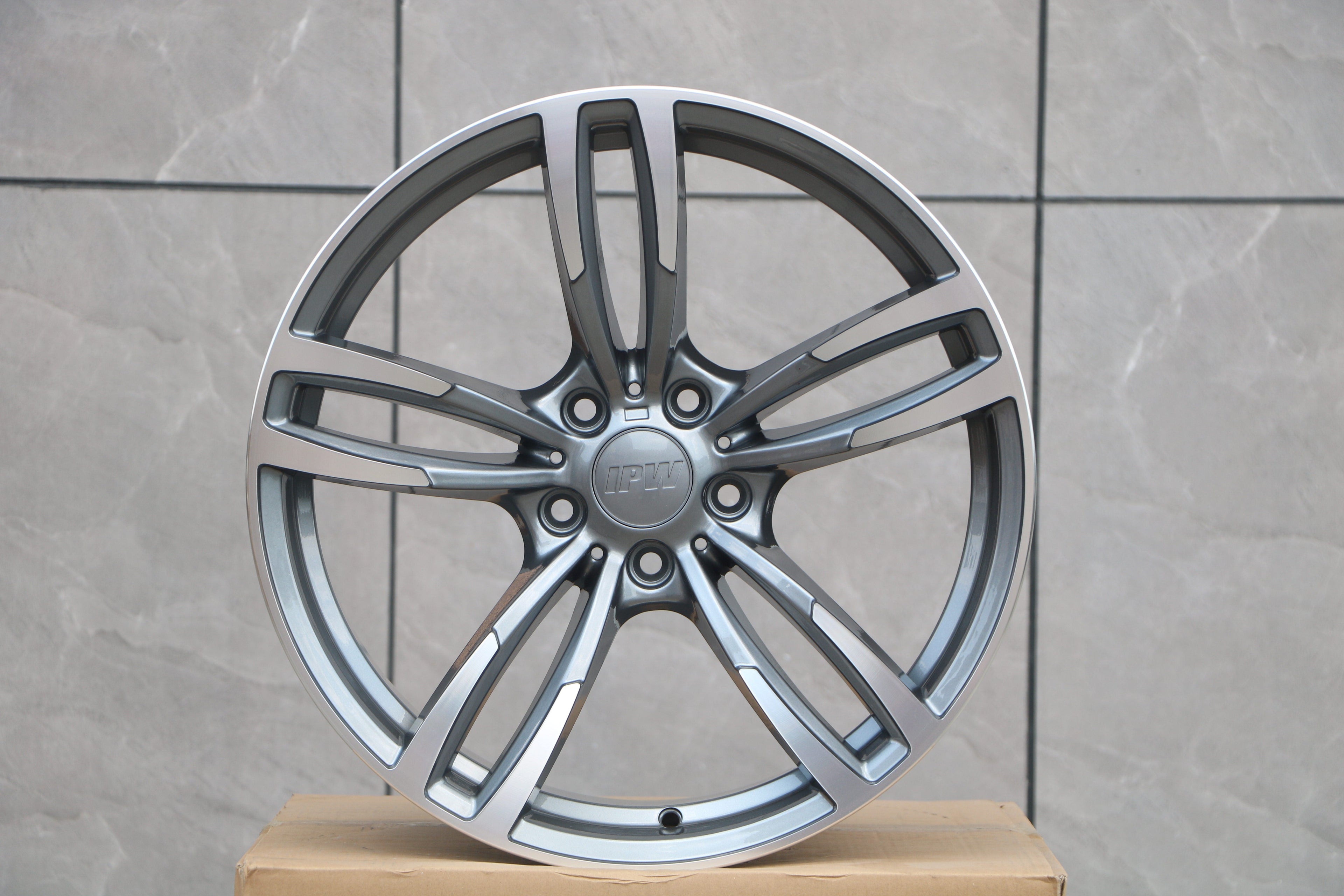 18" Staggered Wheels fits BMW 5x120 3 Series 4 Series 5 Series 7 Series