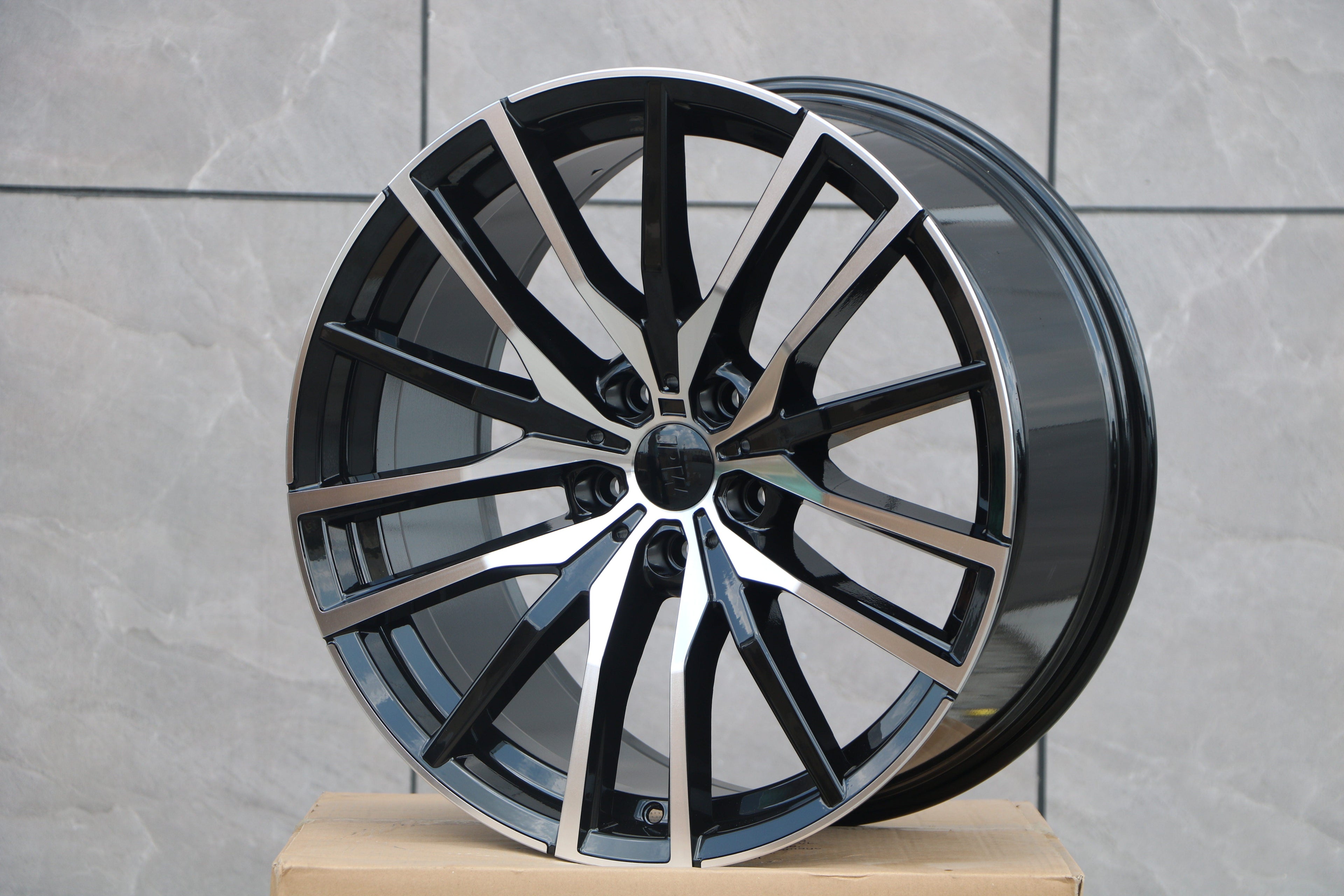 20" W726 Staggered Wheels fits BMW 5x120 X Series X5 X6